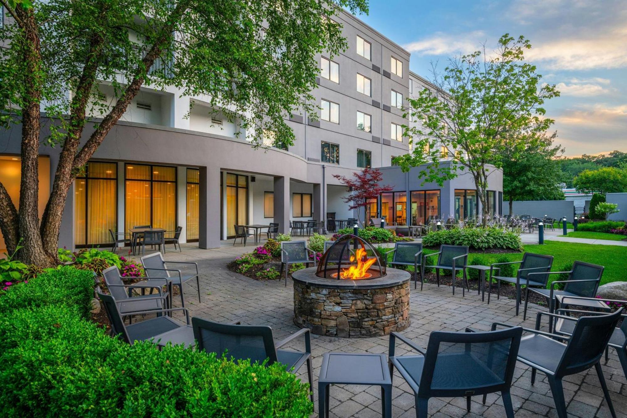 Courtyard By Marriott Providence Lincoln Hotel Luaran gambar